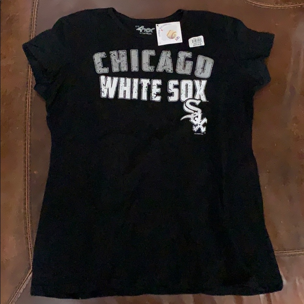 XL. Chicago White Sox shirt new with tags